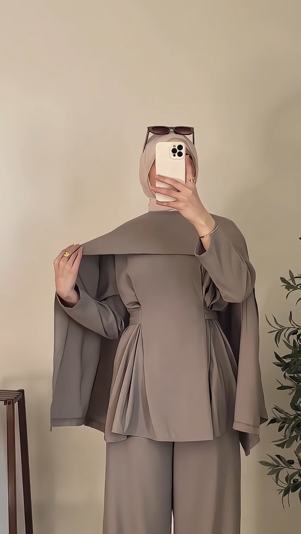 طقم نسائي أنيق فضفاض – راحة وفخامة في لوك واحد 👗✨