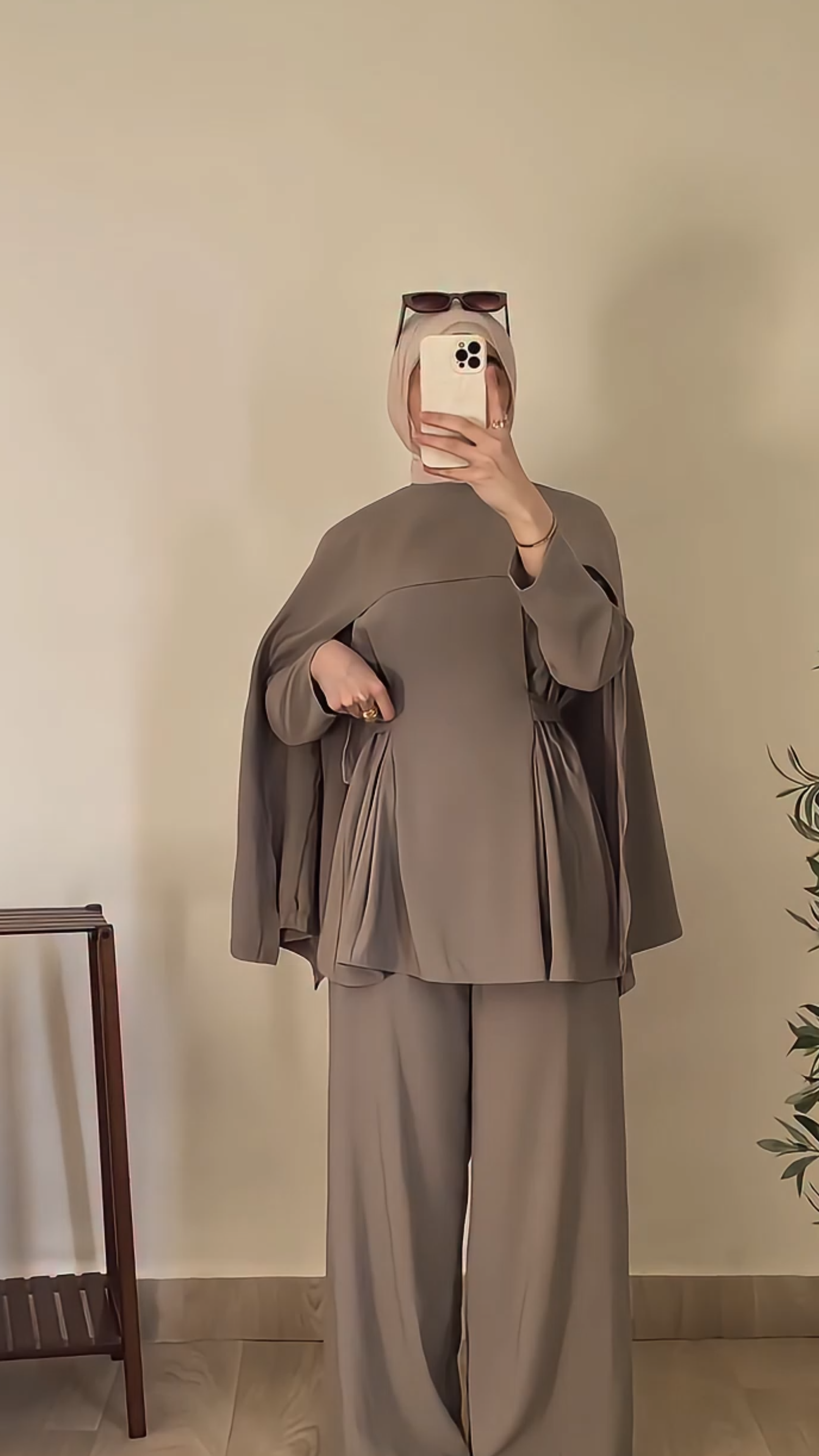 طقم نسائي أنيق فضفاض – راحة وفخامة في لوك واحد 👗✨