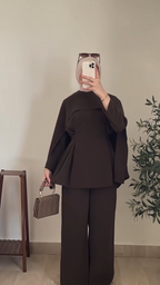 طقم نسائي أنيق فضفاض – راحة وفخامة في لوك واحد 👗✨