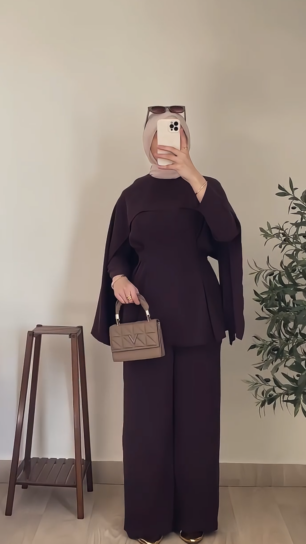 طقم نسائي أنيق فضفاض – راحة وفخامة في لوك واحد 👗✨